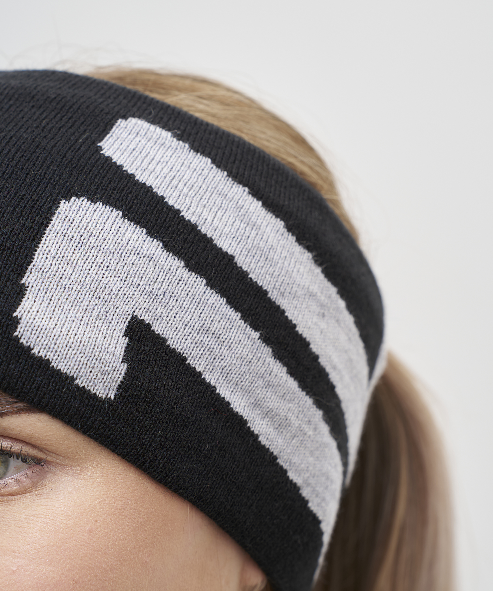 Повязка Nordski Symbol Black